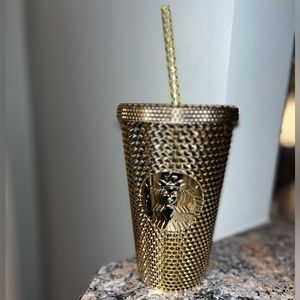 Starbucks Gold 16 oz. Cup limited edition New with Tag! Never used